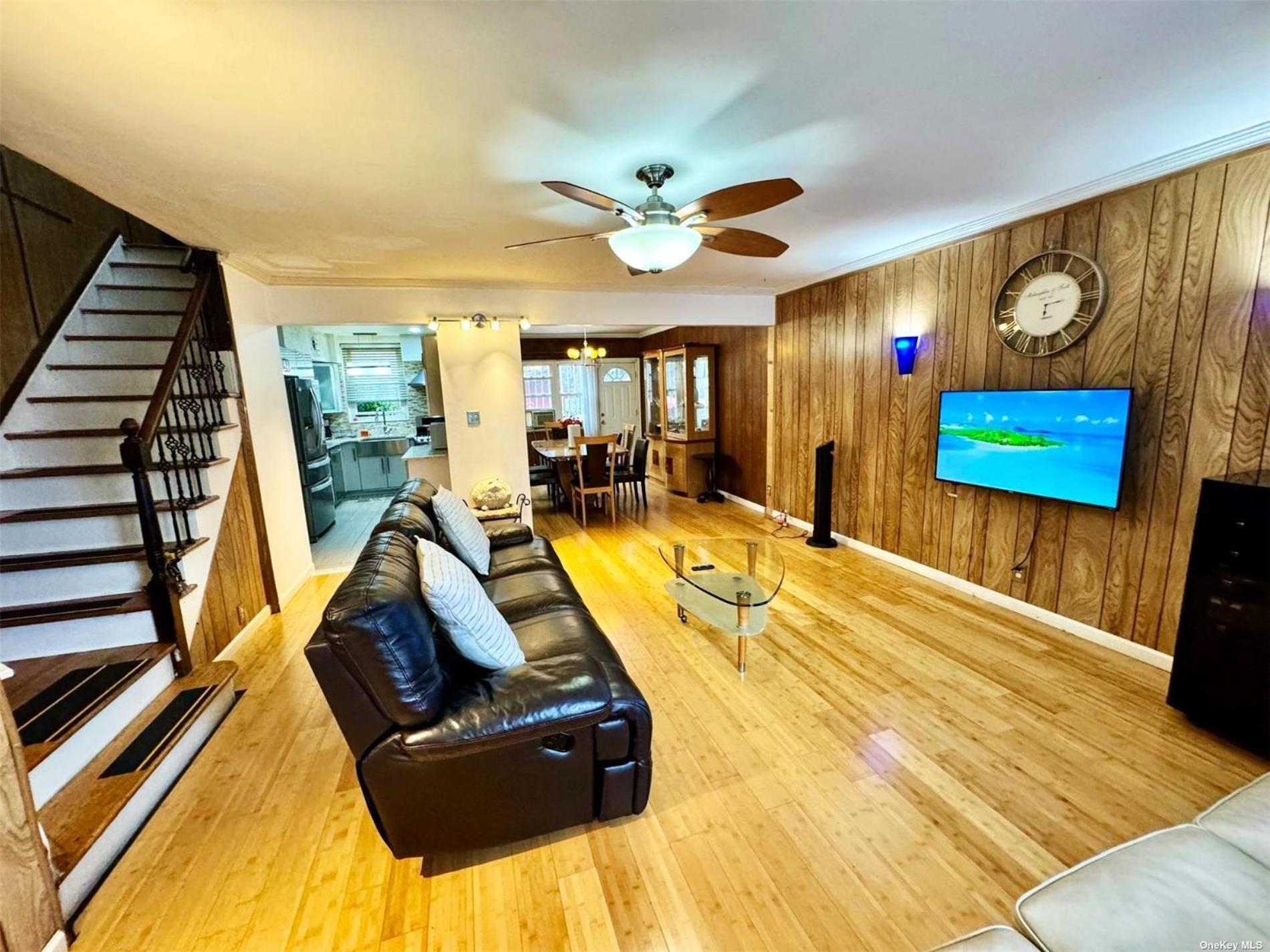 Lga Airport 3 Mins, 3 Bedroom Duplex House, Parking And Private Backyard, 9Mins Subway! New York Exterior photo